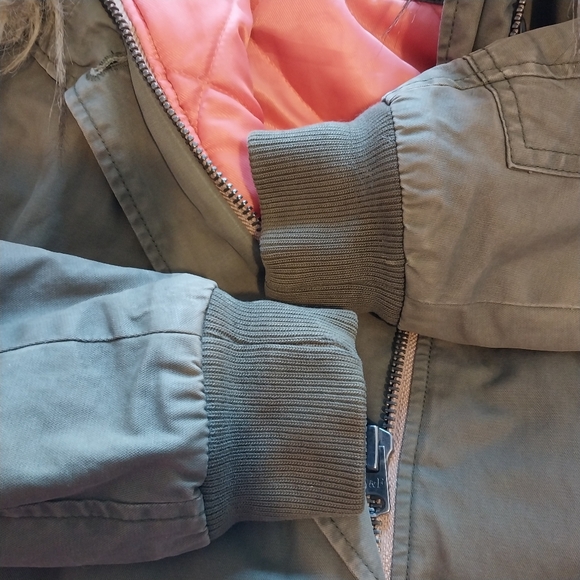 Abercrombie & Fitch Jacket Size XXS Military Parka Quitted Lined Faux Fur Hood - Picture 9 of 14